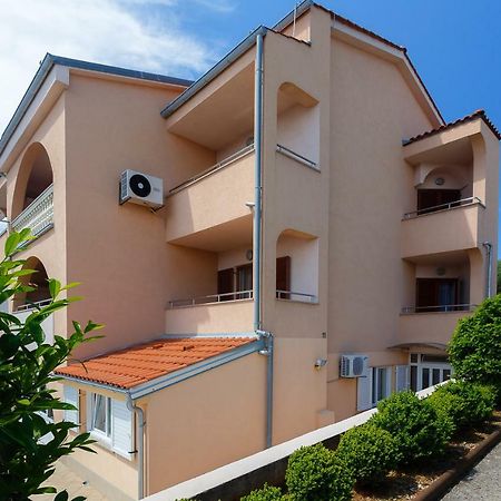 Apartman Frane Krk Town Buitenkant foto